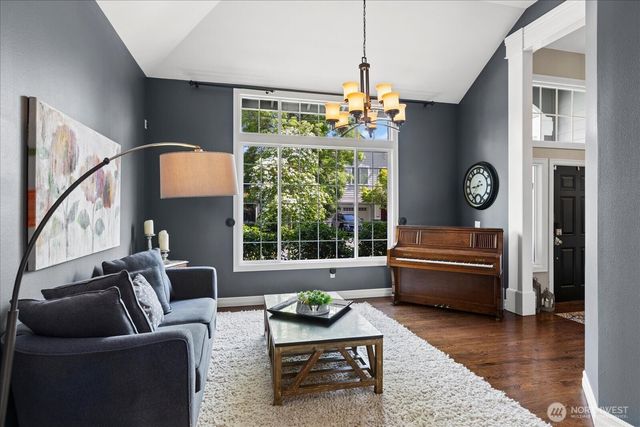 2211 238th Place NE, Sammamish, WA 98074
