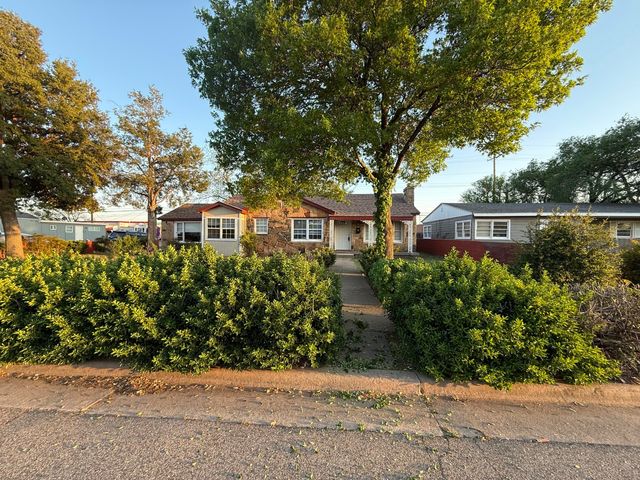 3601 33rd Street, Lubbock, TX 79410