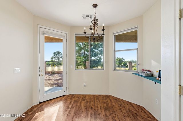 432 S Blue River Loop, Vail, AZ 85641