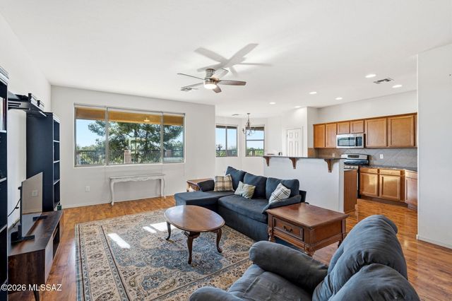 432 S Blue River Loop, Vail, AZ 85641