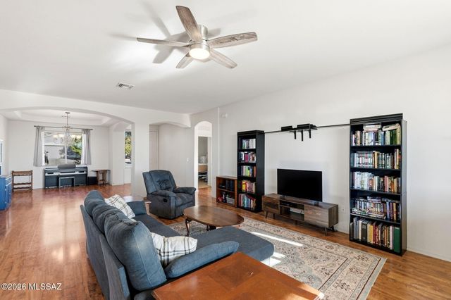 432 S Blue River Loop, Vail, AZ 85641