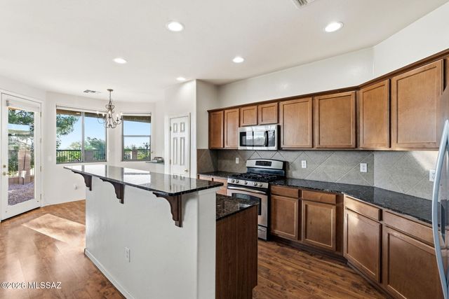 432 S Blue River Loop, Vail, AZ 85641