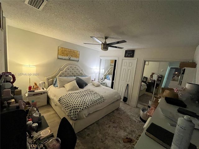 13485 SW 28th St, Miami, FL 33175