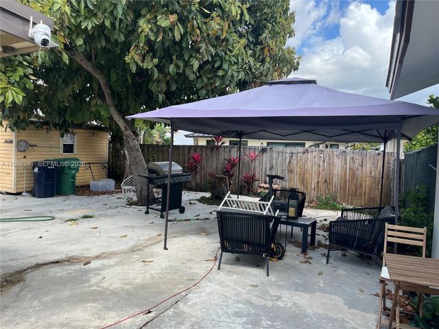 13485 SW 28th St, Miami, FL 33175