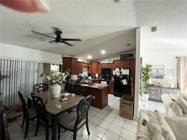 13485 SW 28th St, Miami, FL 33175