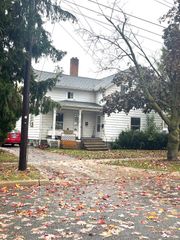 206-208 N Howell Street, Owosso, MI 48867