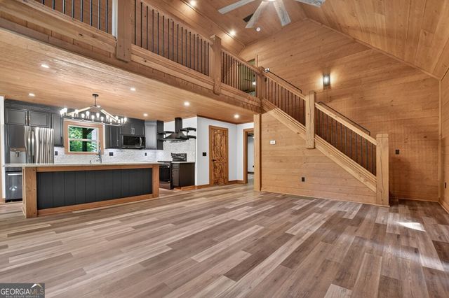 40 Cadet Court, Ellijay, GA 30540