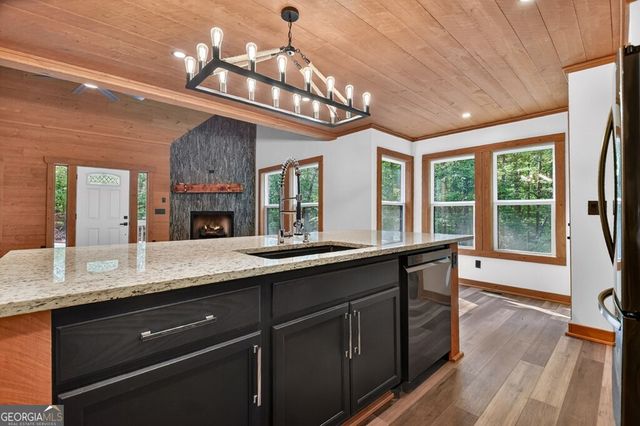 40 Cadet Court, Ellijay, GA 30540