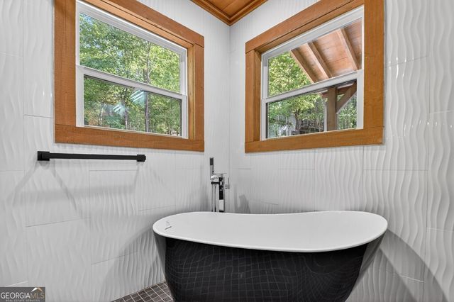 40 Cadet Court, Ellijay, GA 30540
