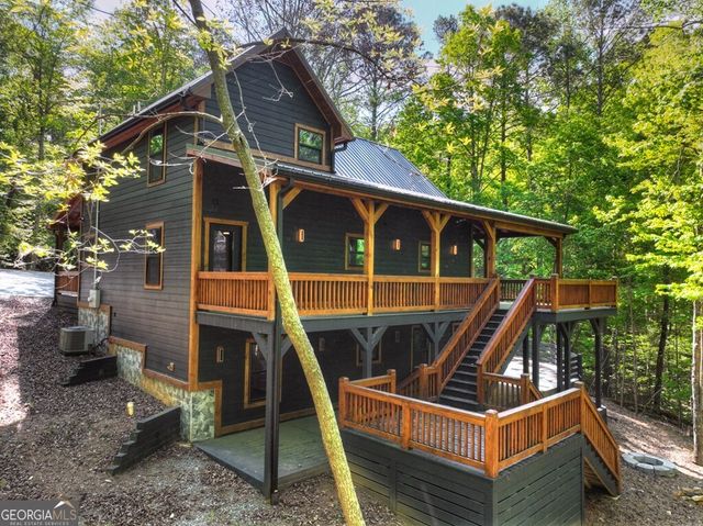 40 Cadet Court, Ellijay, GA 30540