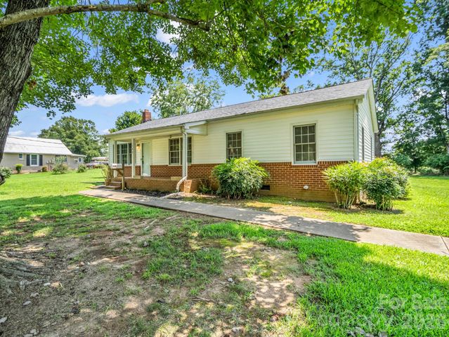 132 Valleyview Drive, Forest City, NC 28043