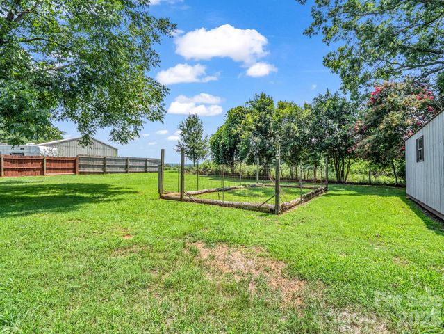 132 Valleyview Drive, Forest City, NC 28043