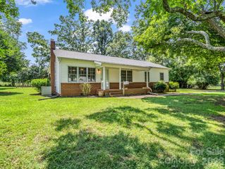 132 Valleyview Drive, Forest City, NC 28043