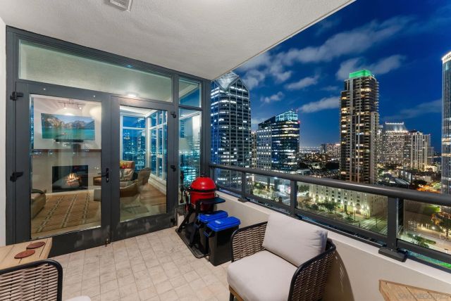 1199 Pacific Highway 2004, San Diego, CA 92101