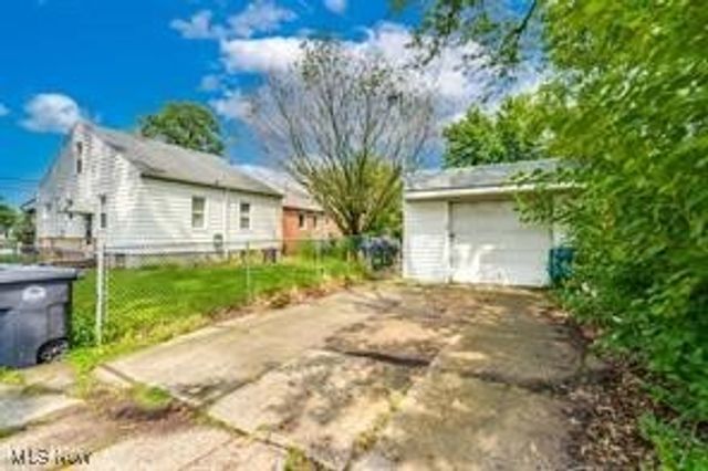 4165 W 140th Street, Cleveland, OH 44135