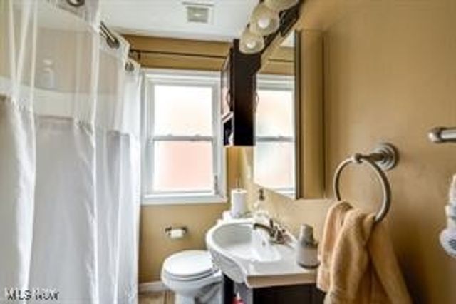 4165 W 140th Street, Cleveland, OH 44135