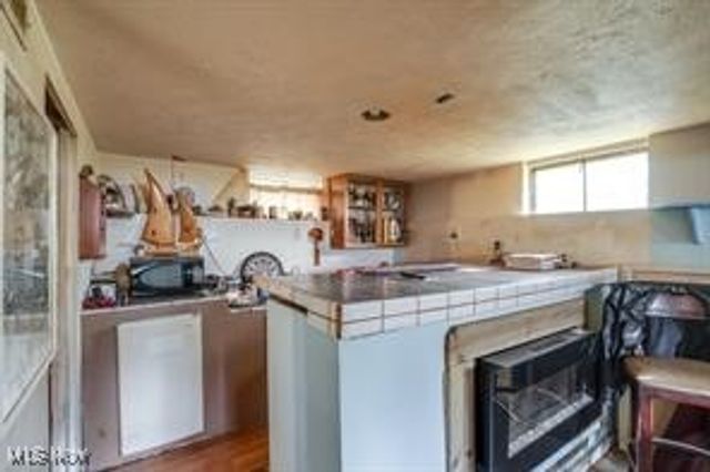 4165 W 140th Street, Cleveland, OH 44135