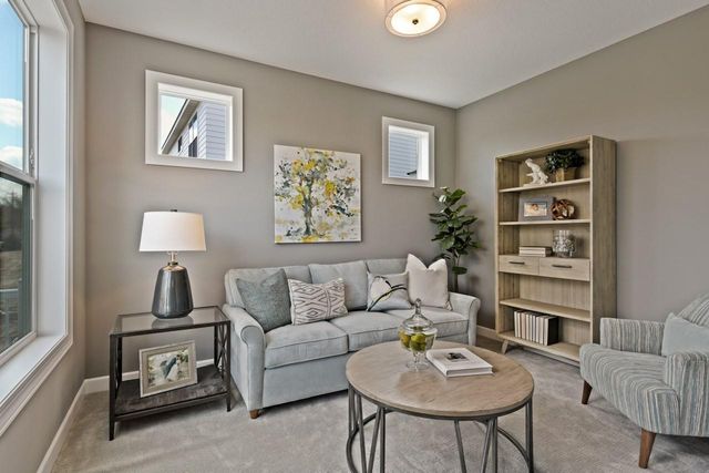 3660 Knightsbridge Lane N, Lake Elmo, MN 55042