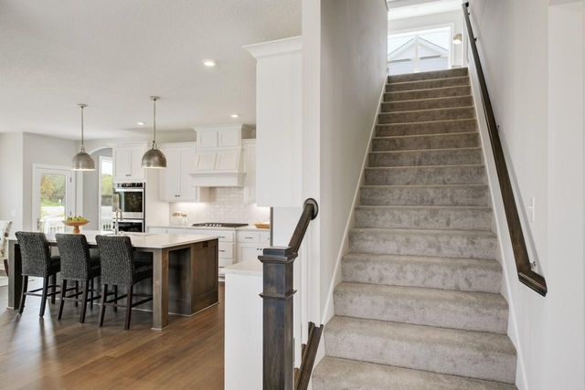 3660 Knightsbridge Lane N, Lake Elmo, MN 55042