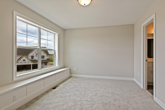 3660 Knightsbridge Lane N, Lake Elmo, MN 55042