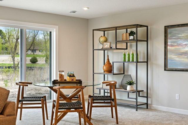 3660 Knightsbridge Lane N, Lake Elmo, MN 55042