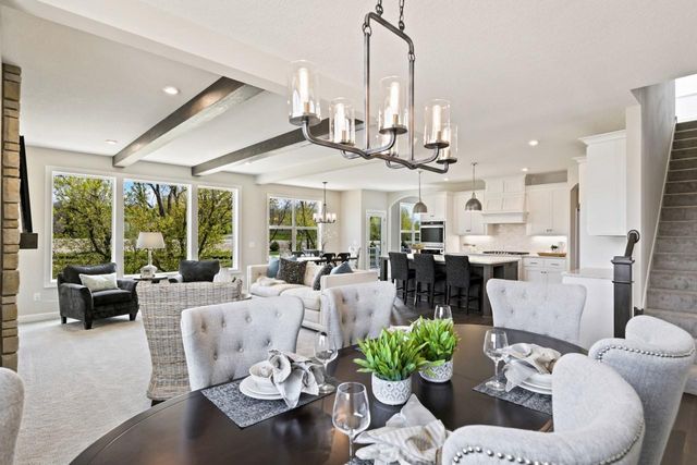 3660 Knightsbridge Lane N, Lake Elmo, MN 55042