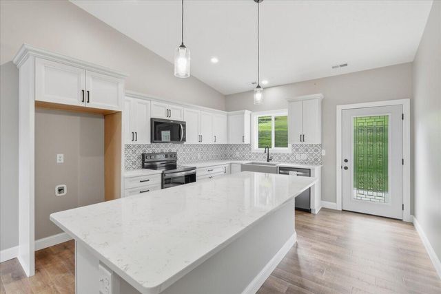 218 BRENT Lane, Council Bluffs, IA 51503