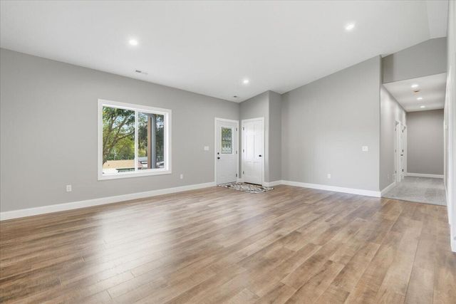 218 BRENT Lane, Council Bluffs, IA 51503