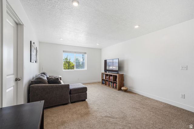 2832 S SHORELINE DR, Syracuse, UT 84075