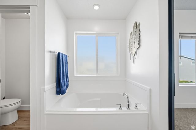 2832 S SHORELINE DR, Syracuse, UT 84075