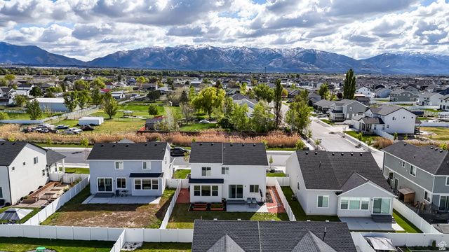 2832 S SHORELINE DR, Syracuse, UT 84075
