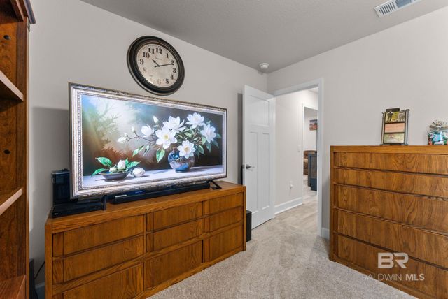 692 Mayflower Drive, Foley, AL 36535