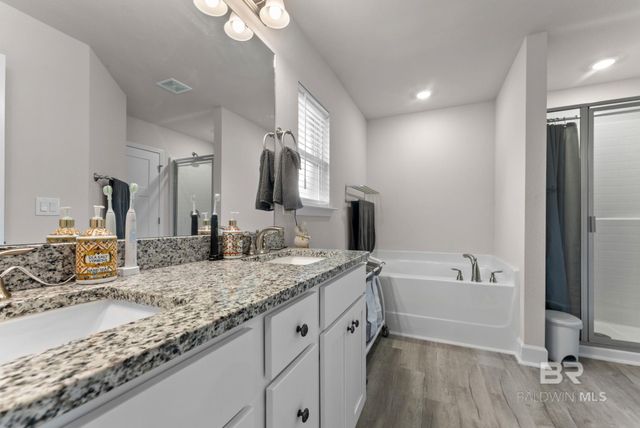 692 Mayflower Drive, Foley, AL 36535