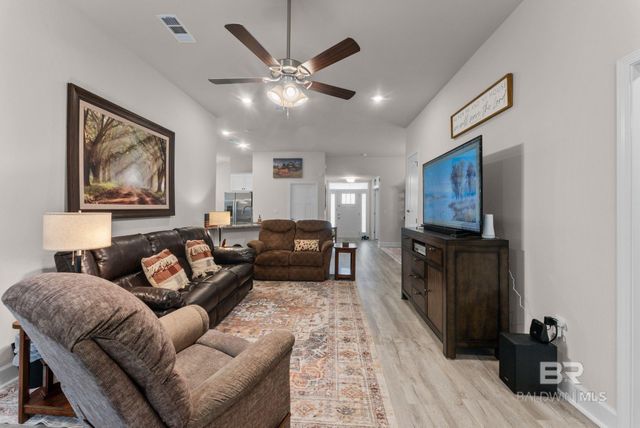 692 Mayflower Drive, Foley, AL 36535