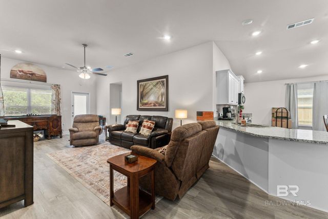 692 Mayflower Drive, Foley, AL 36535