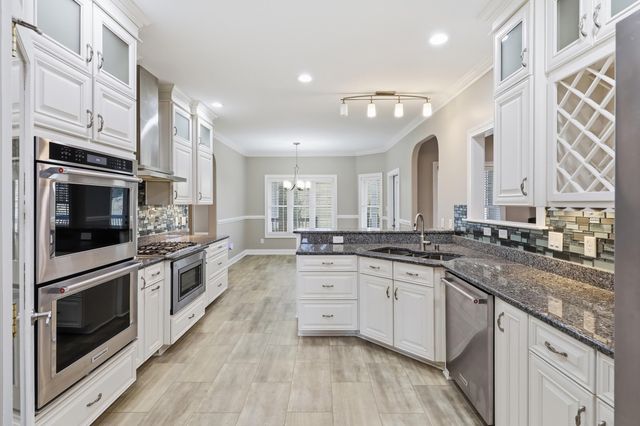 435 Avawam Drive, Richmond, KY 40475