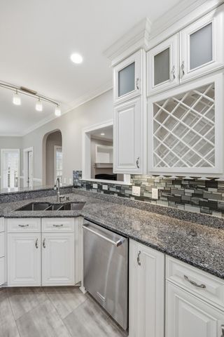 435 Avawam Drive, Richmond, KY 40475