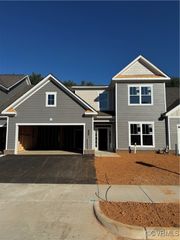 8668 Hope Farm Ln, Mechanicsville, VA 23111
