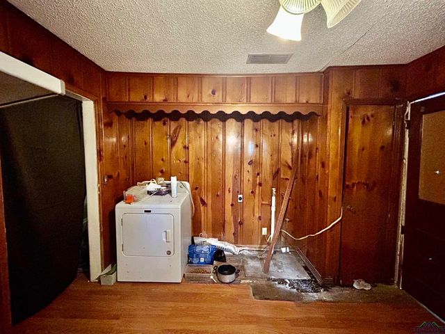 103 HOUSTON ST, Daingerfield, TX 75638