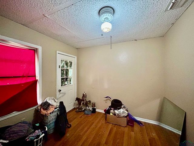 103 HOUSTON ST, Daingerfield, TX 75638