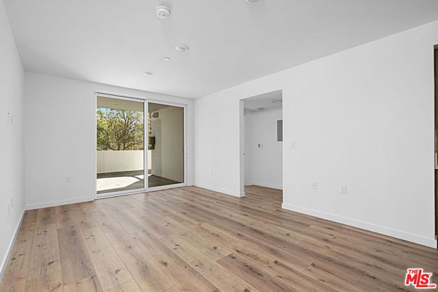 5229 Willowcrest Avenue 307, North Hollywood, CA 91601