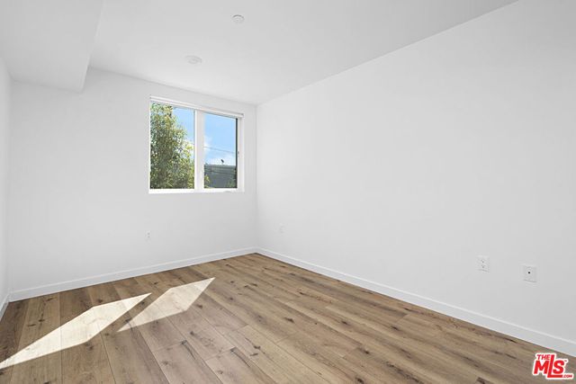 5229 Willowcrest Avenue 307, North Hollywood, CA 91601