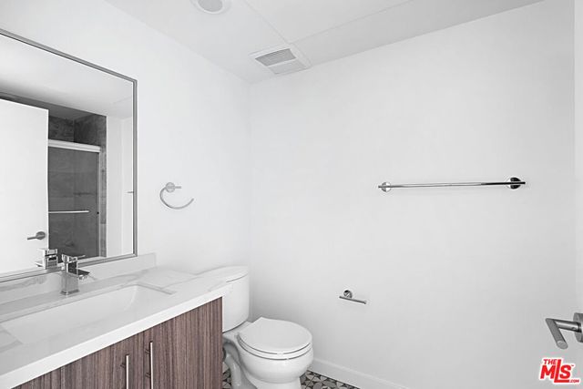 5229 Willowcrest Avenue 307, North Hollywood, CA 91601