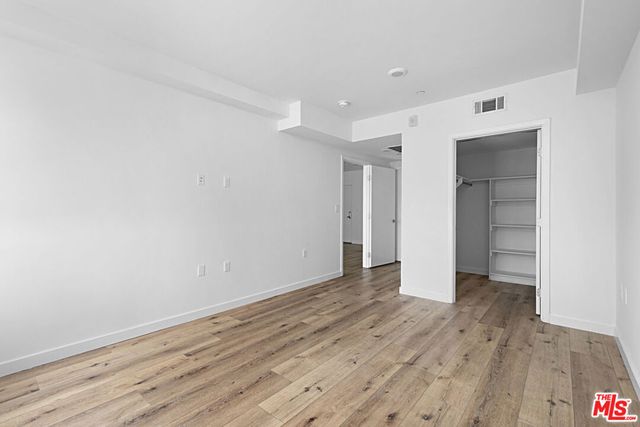 5229 Willowcrest Avenue 307, North Hollywood, CA 91601