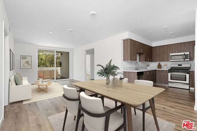 5229 Willowcrest Avenue 307, North Hollywood, CA 91601