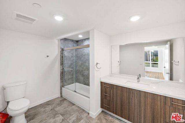5229 Willowcrest Avenue 307, North Hollywood, CA 91601