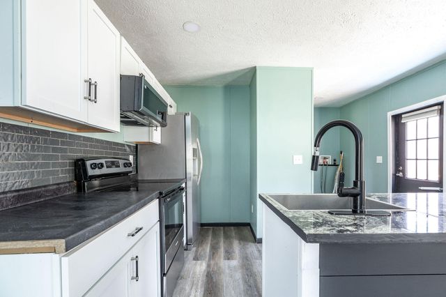 4012 Oak Road, Merriam Woods, MO 65740