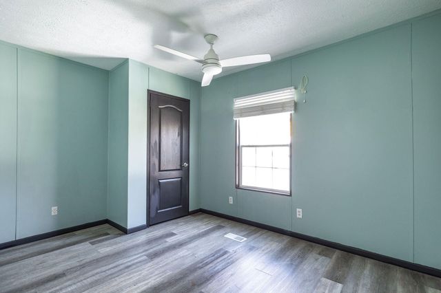 4012 Oak Road, Merriam Woods, MO 65740