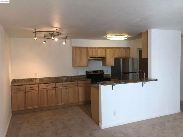 66 Fairmount Ave 420, Oakland, CA 94611