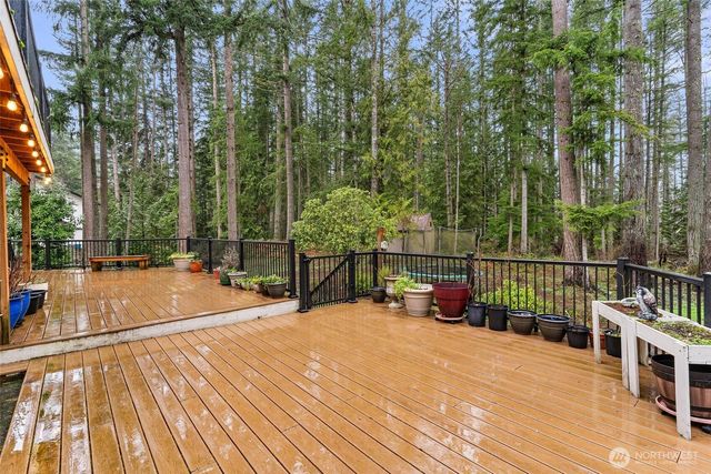 22934 SE 37th St, Sammamish, WA 98075